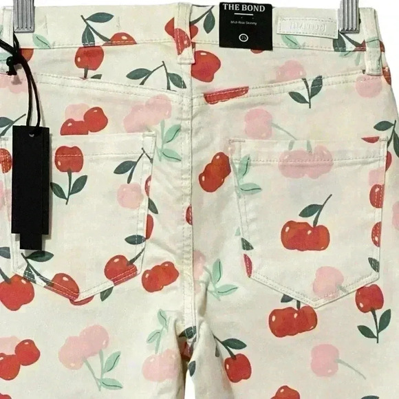 BLANKNYC The Bond Mid-Rise Skinny Jeans  25 Off White  Artsy Cherry Print NWT - Picture 8 of 13